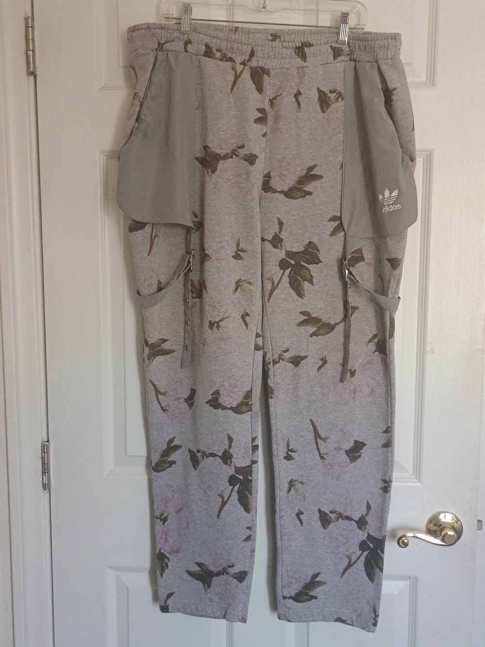EUC Jeremy Scott x Adidas Originals Men's Gray Floral Track Pants Size XL